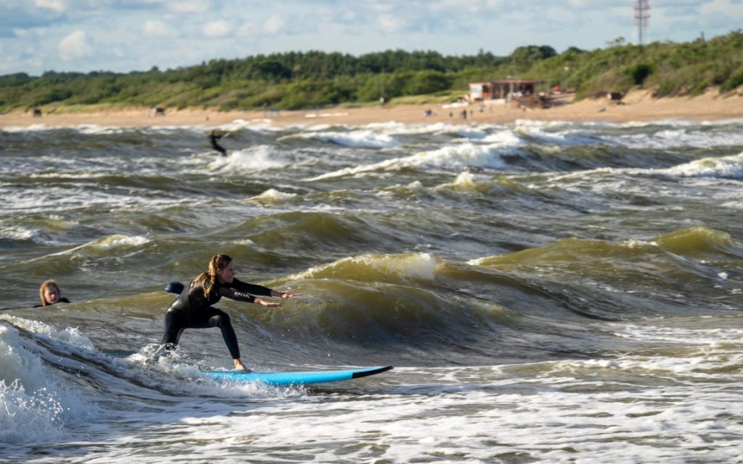 Литовских сёрферов лишают единственного места, подходящего для занятий