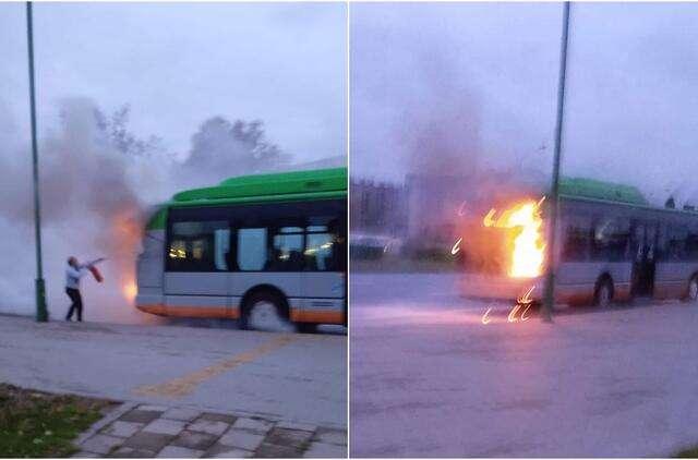 В Клайпеде горел маршрутный автобус с пассажирами