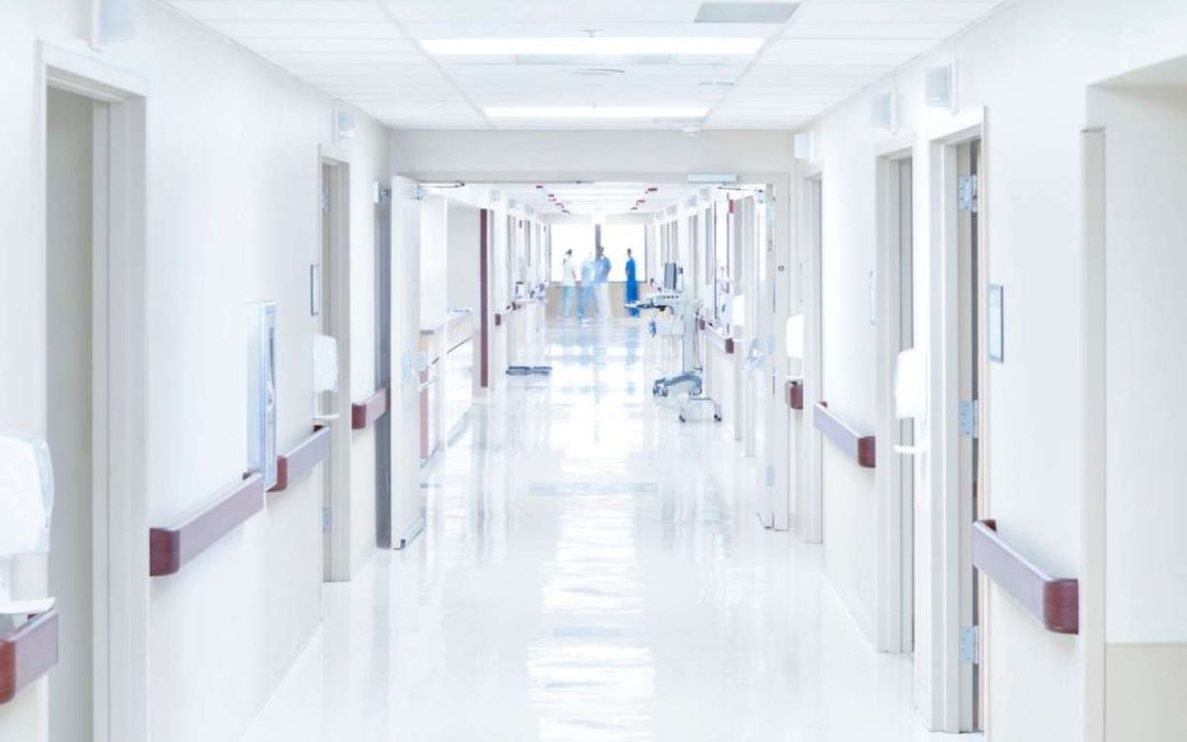 В Клайпедской Университетской Больнице (KUL) нехватка сотни работников: начали задерживать плановые операции